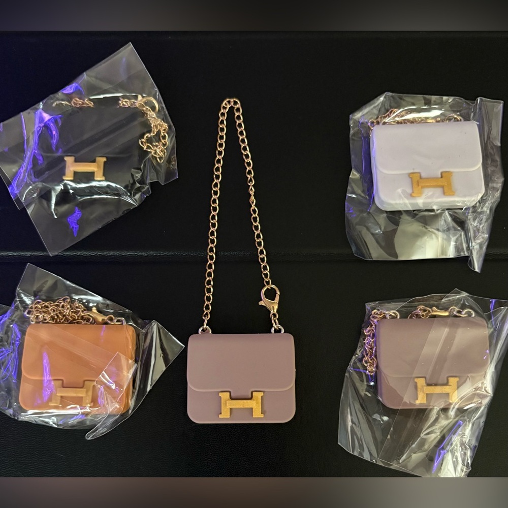 5 Adorable Labubu H Mini Crossbody Bag Toys with Gold Tone Chain, NEW!